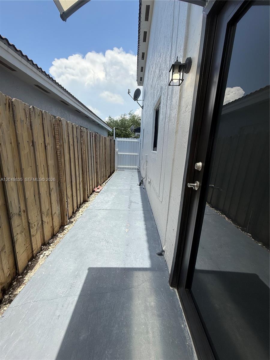 22581 SW 103rd Ct, Cutler Bay FL 33190 photo 3