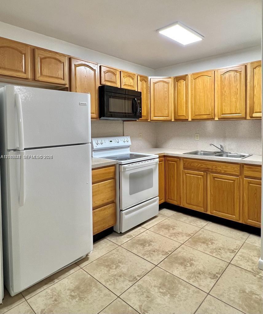 1412 SW 41st Ave, Fort Lauderdale FL 33317 photo 3