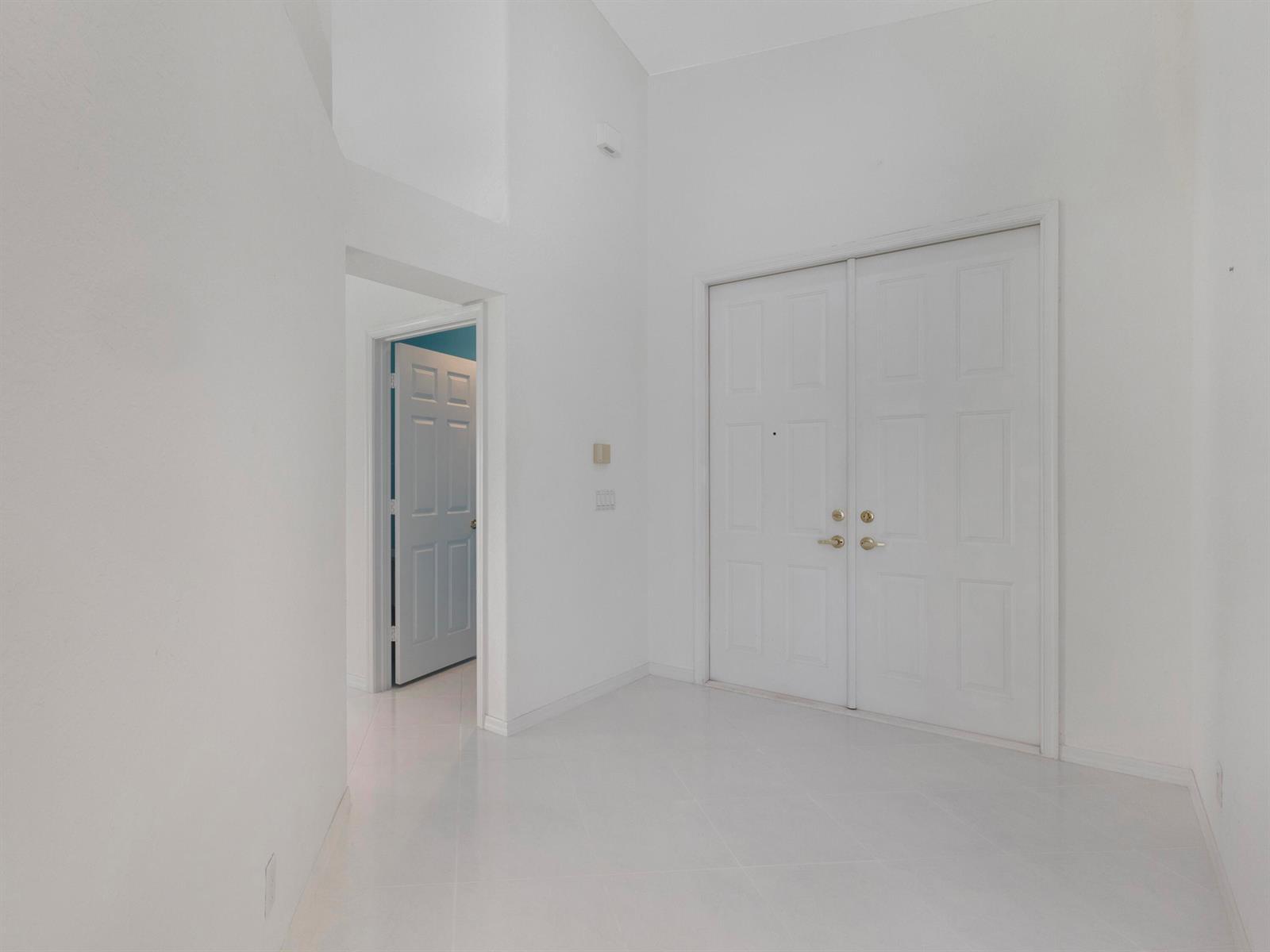 5279 Brookview Drive, Boynton Beach FL 33437 photo 4
