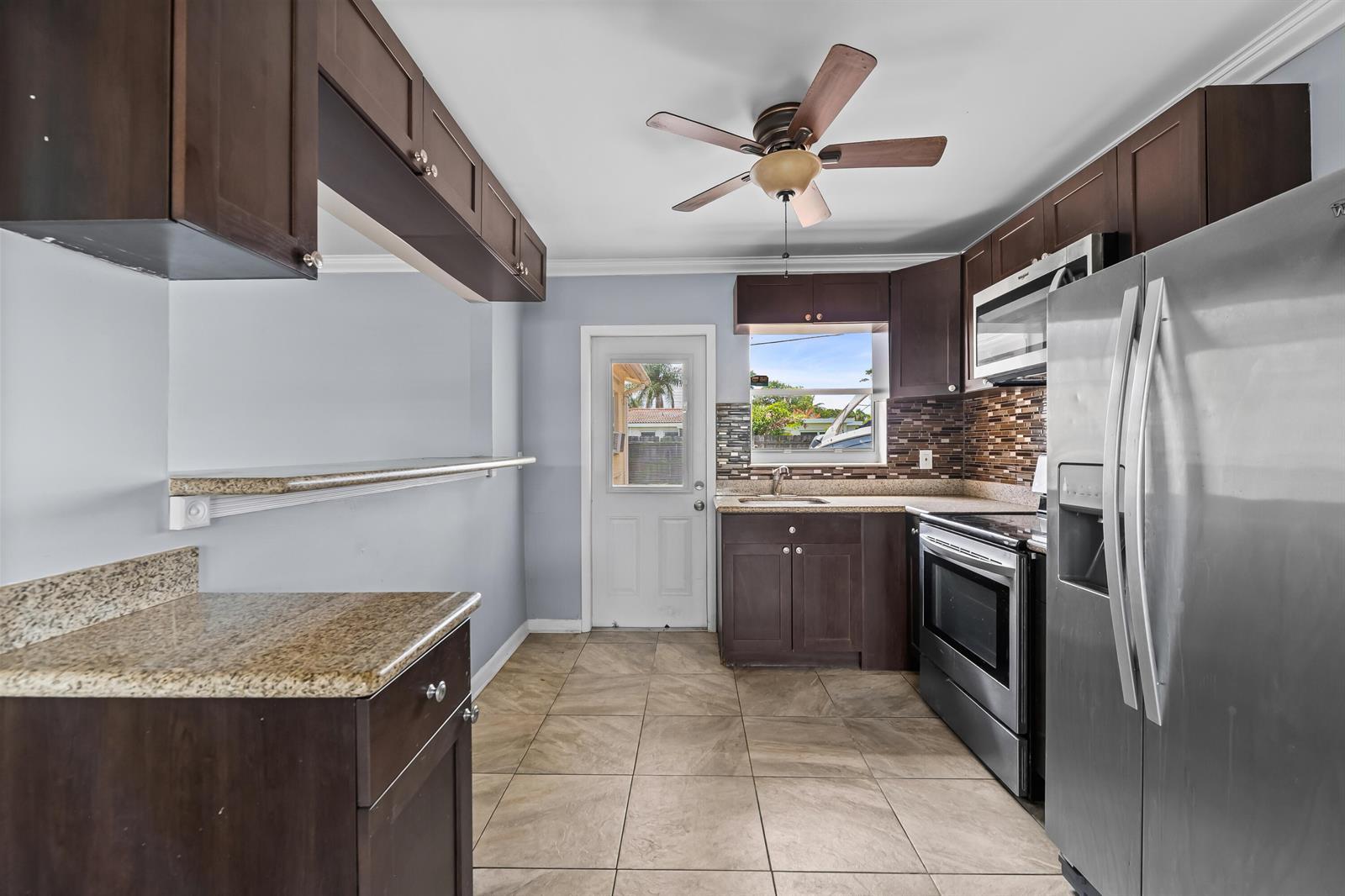 2199 NE 5th Avenue, Boca Raton FL 33431 photo 2