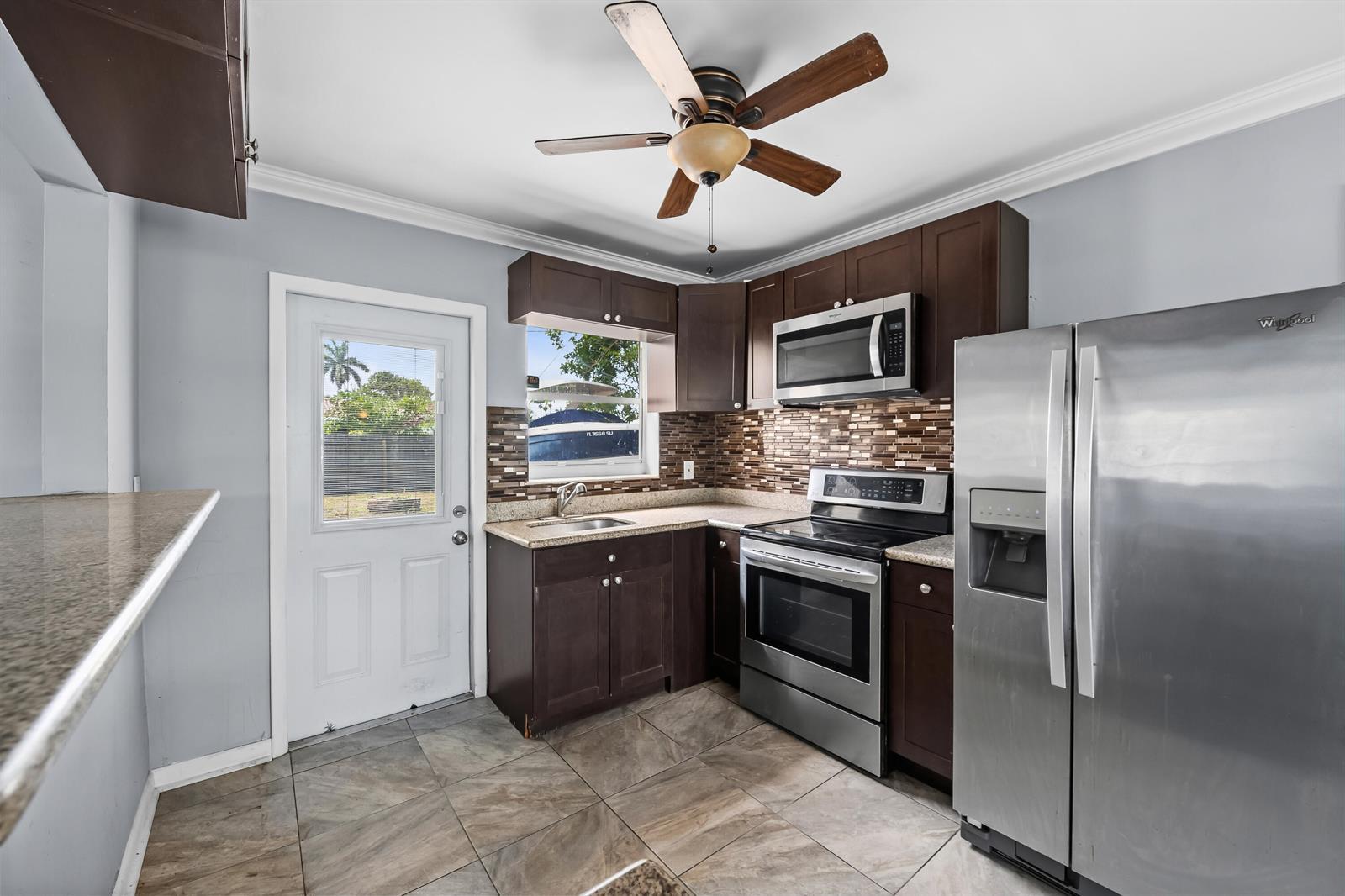 2199 NE 5th Avenue, Boca Raton FL 33431 photo 4