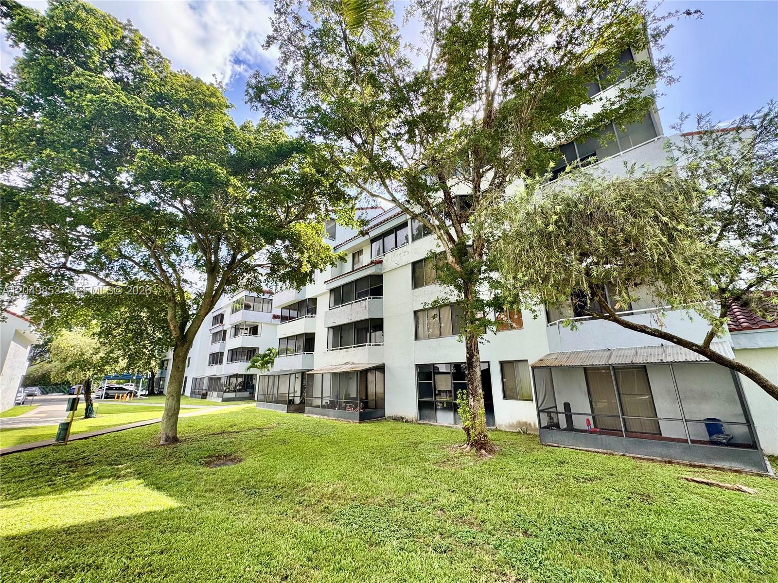 8215 SW 152nd Ave # 304, Miami FL 33193 photo 2