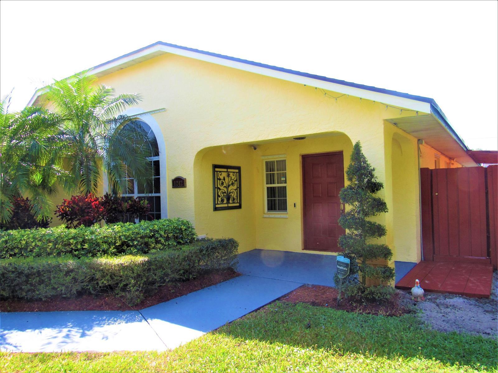 1242 SW Melrose Avenue, Port St. Lucie FL 34953 photo 2