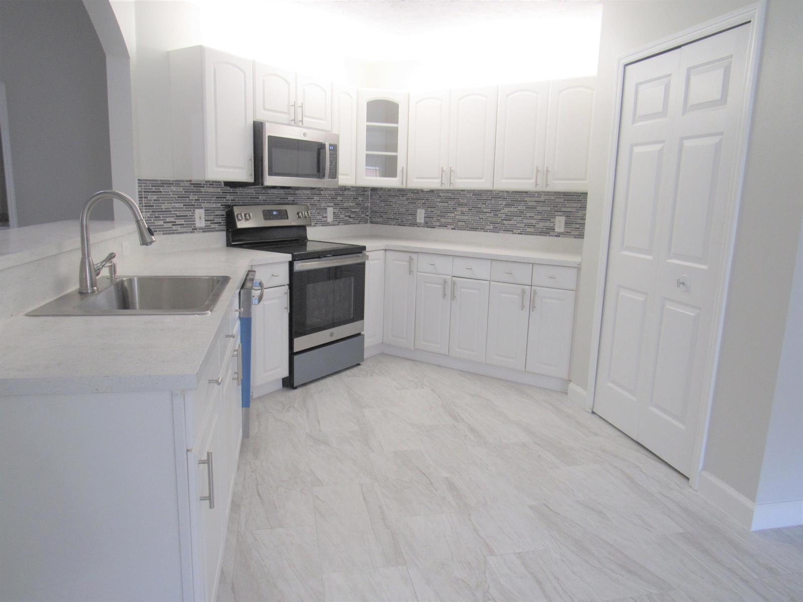 1242 SW Melrose Avenue, Port St. Lucie FL 34953 photo 4