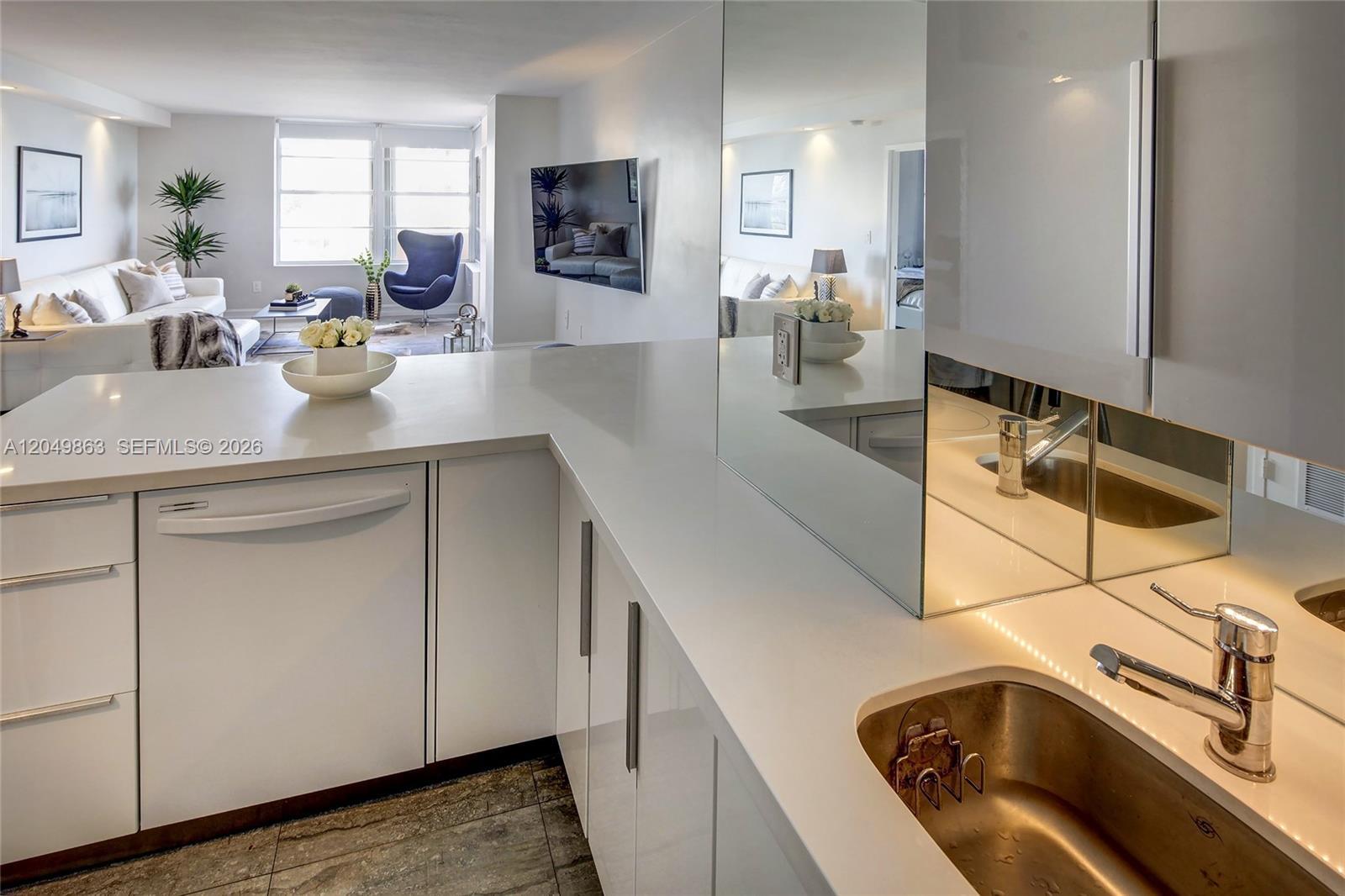 2899 Collins Ave # 617, Miami Beach FL 33140 photo 3