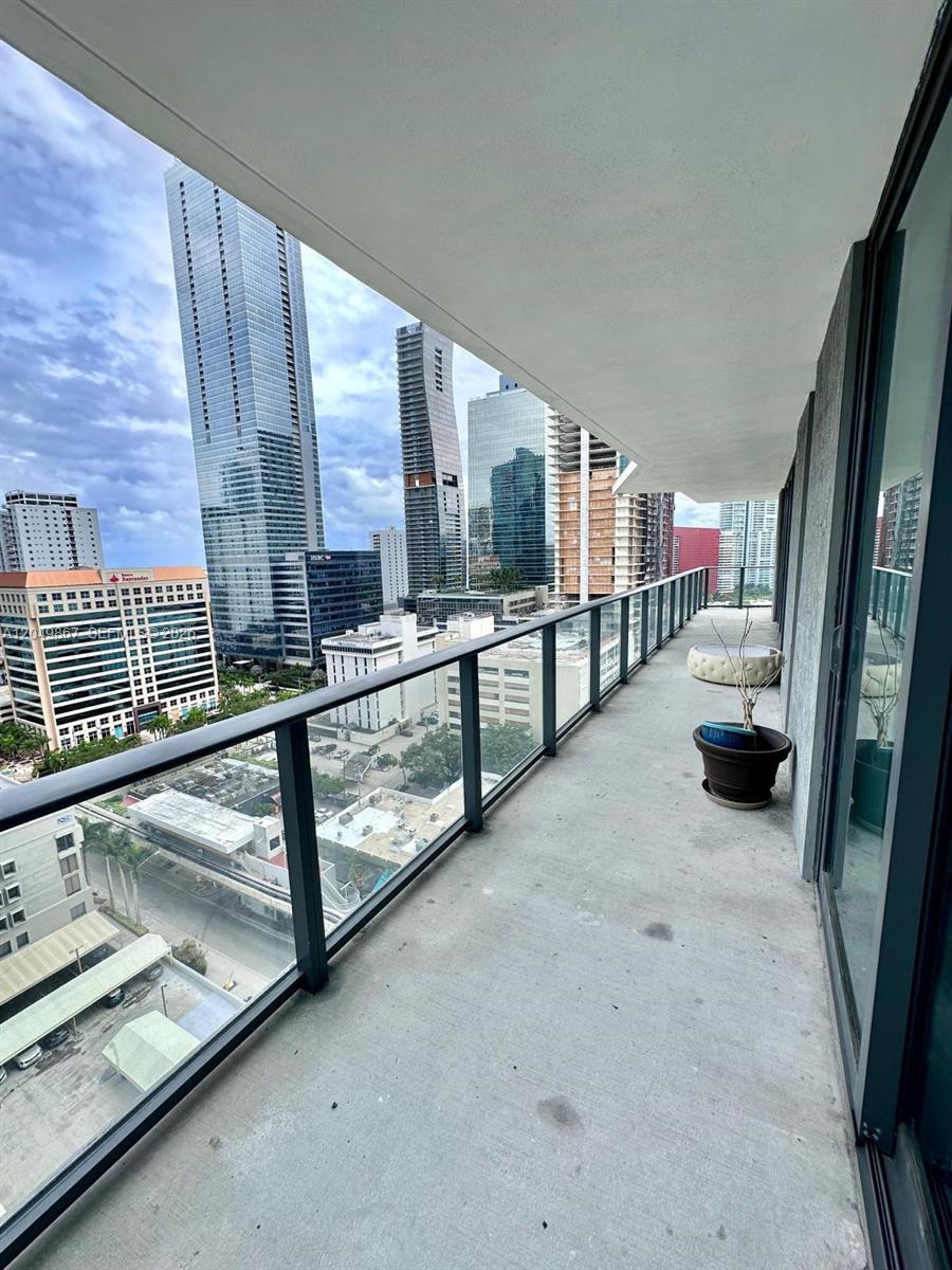 1300 S Miami Ave # 1605, Miami FL 33130 photo 3