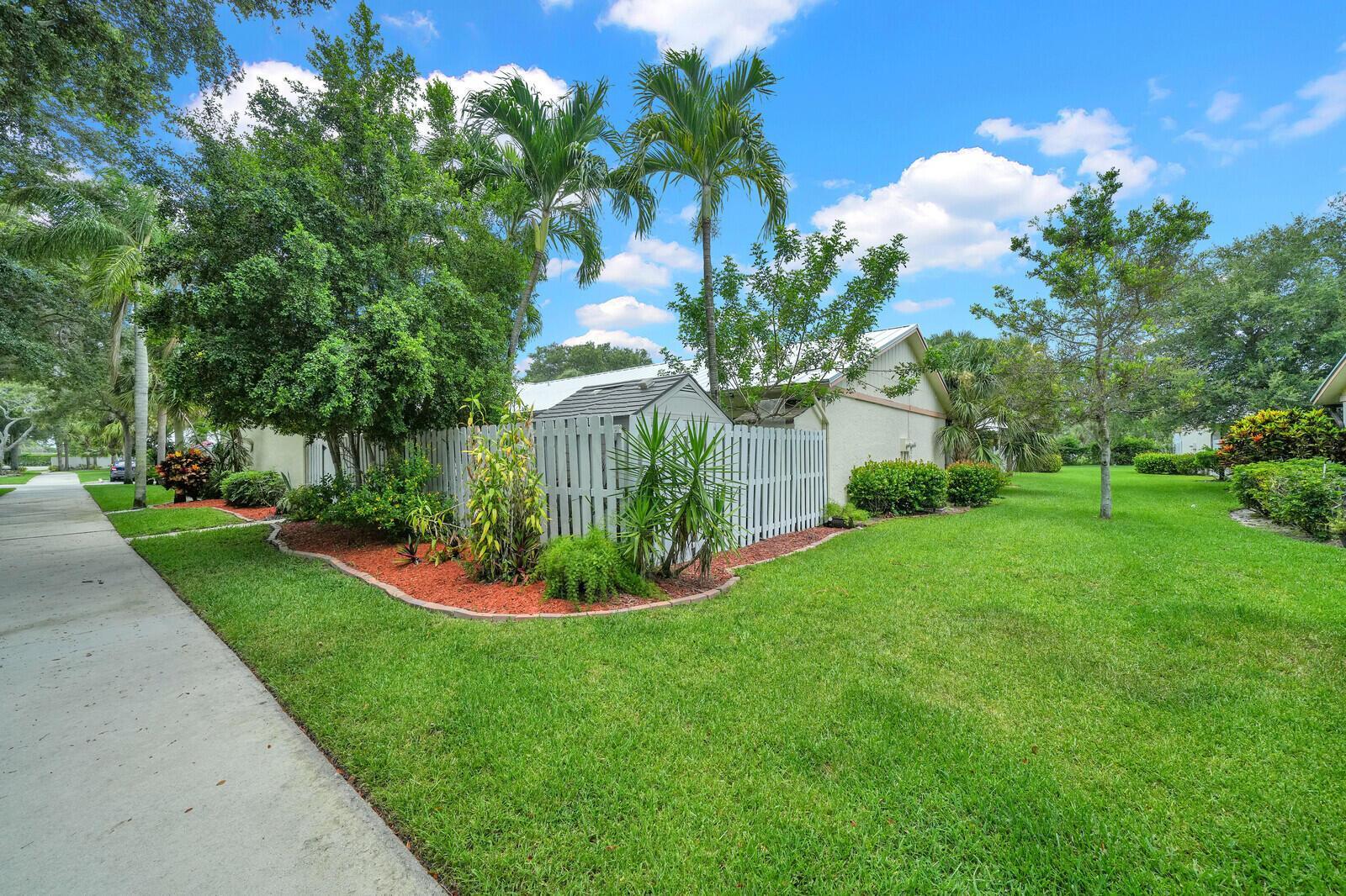 8850 Ranta Court # D, Boynton Beach FL 33436 photo 2