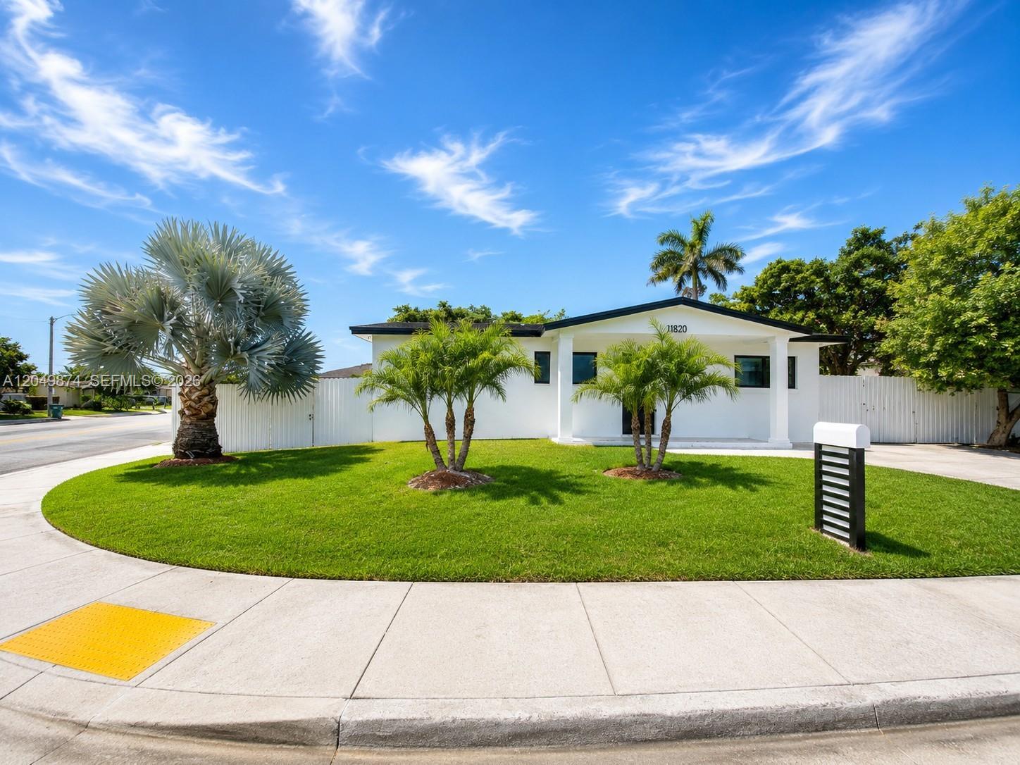 11820 SW 223rd St, Miami FL 33170 photo 2