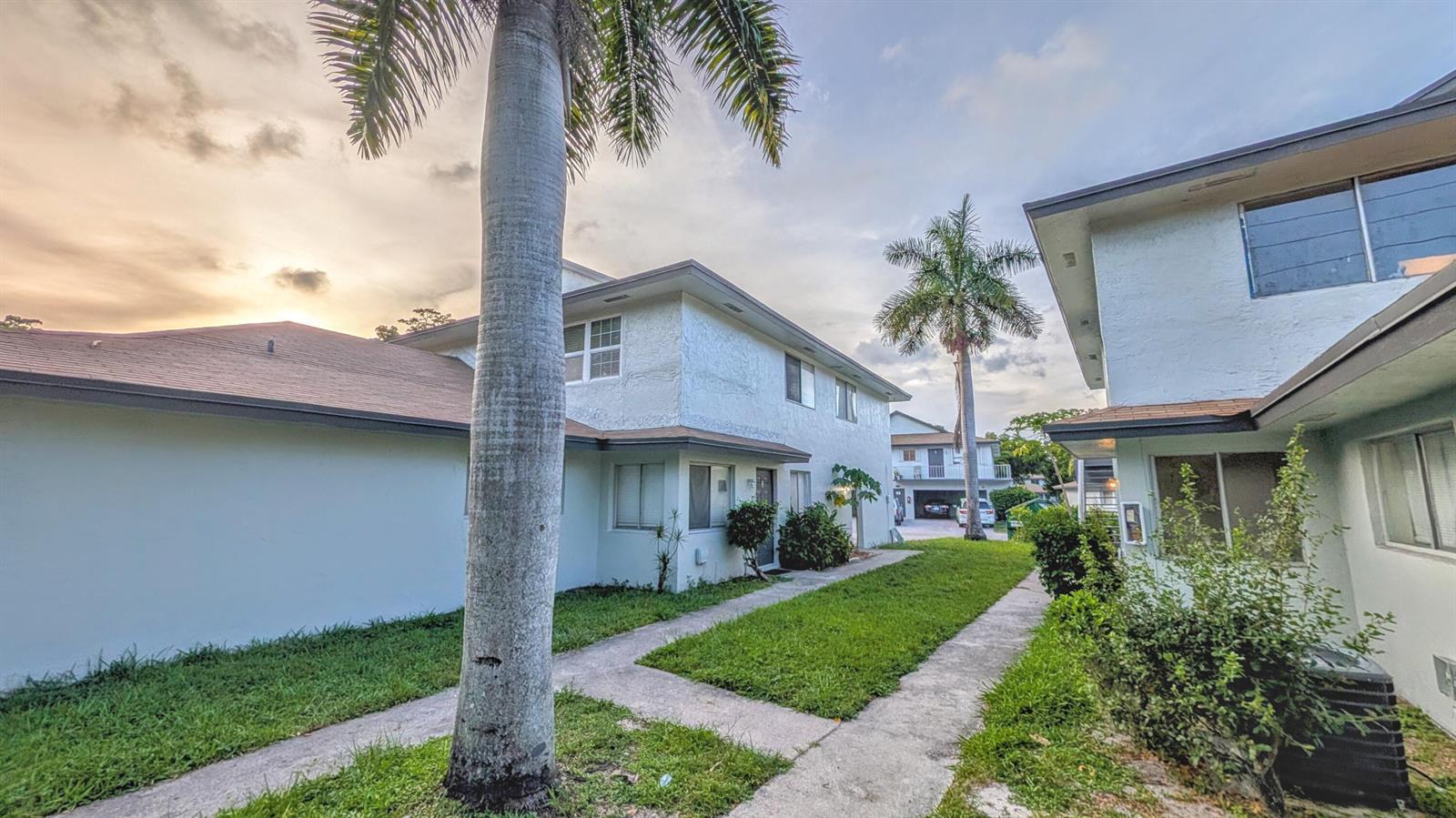 2115 Catherine Dr Drive # c, Delray Beach FL 33445 photo 3