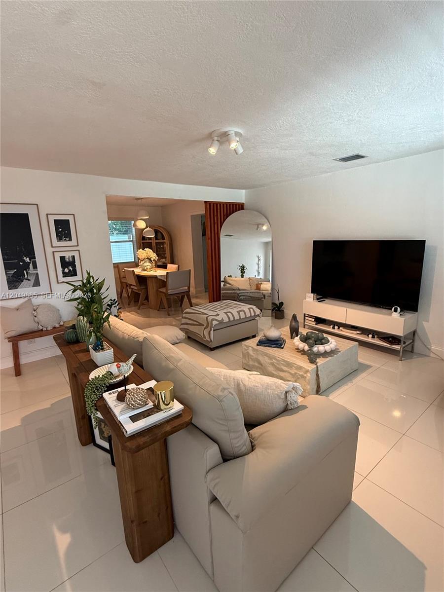 1902 N 24th Ave, Hollywood FL 33020 photo 4
