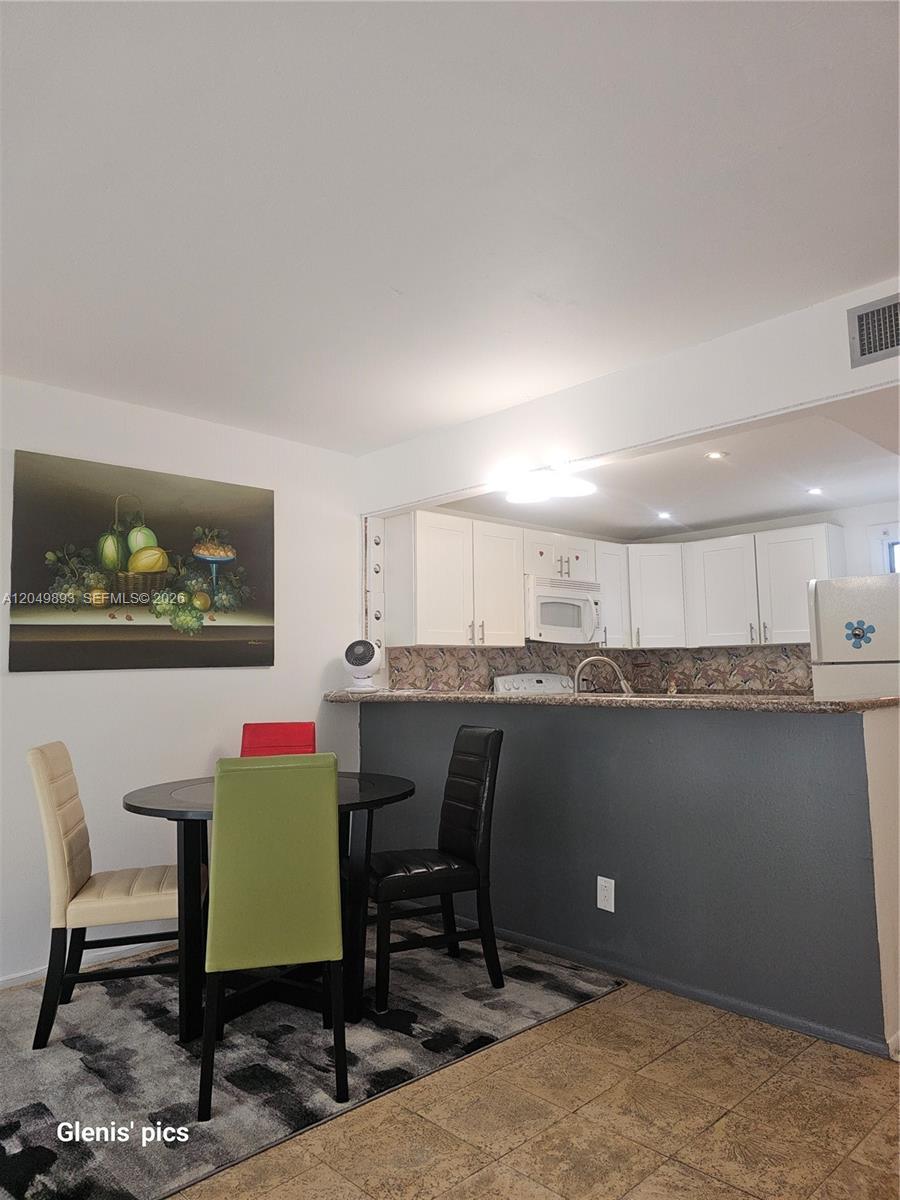 20400 W Country Club Dr # 204, Aventura FL 33180 photo 3