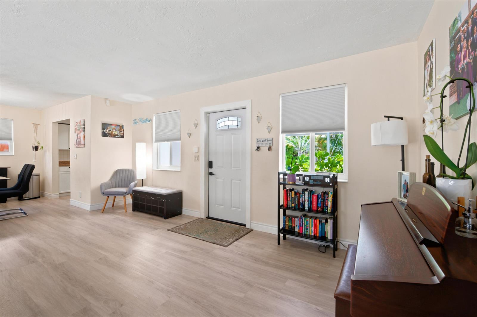 250 NE 57th Street, Oakland Park FL 33334 photo 3