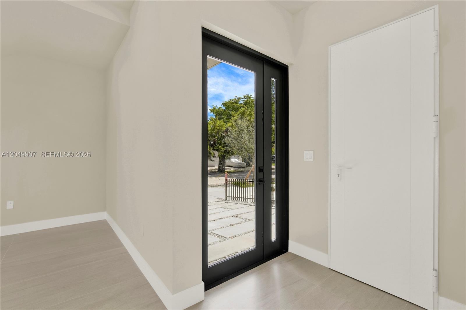 3437 SW 29th St # 3437, Miami FL 33133 photo 4