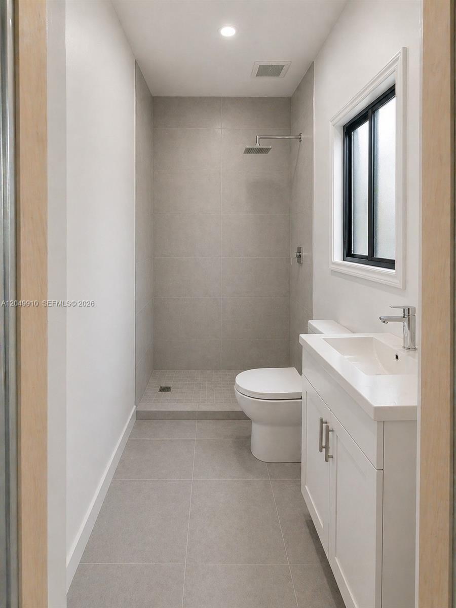 433 NW 40th Ct # 5, Oakland Park FL 33309 photo 5
