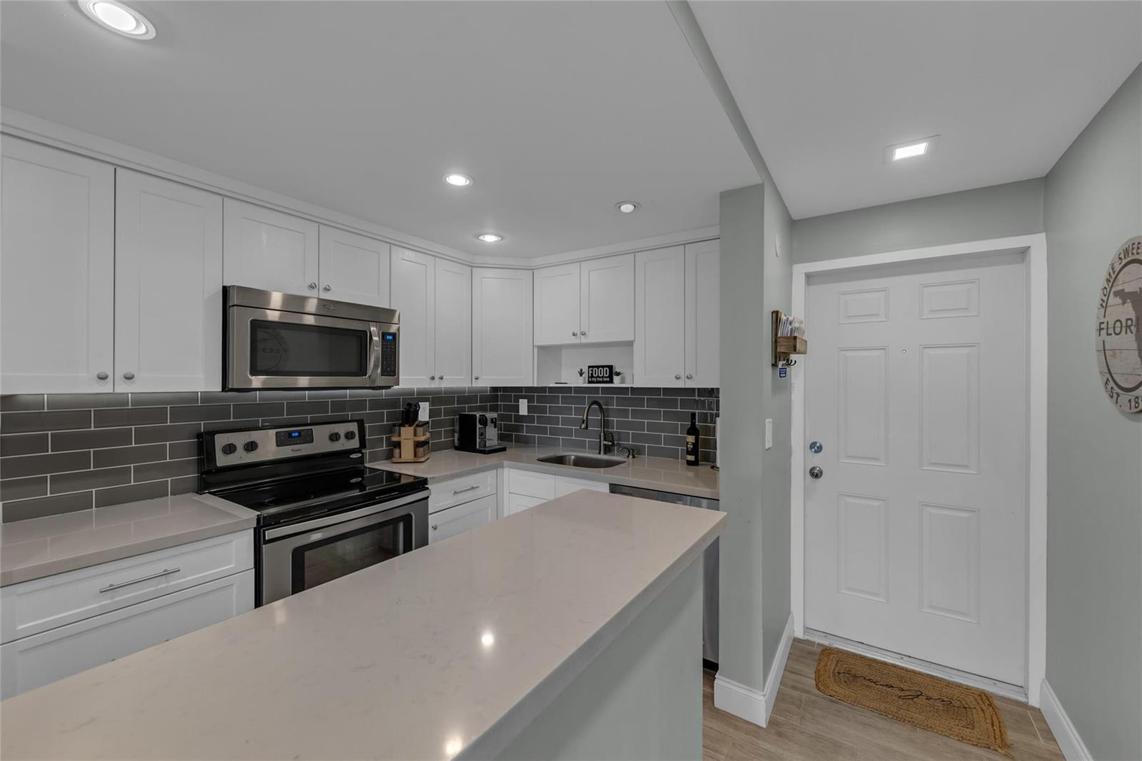 611 NE 14th Avenue # 306, Fort Lauderdale FL 33304 photo 4