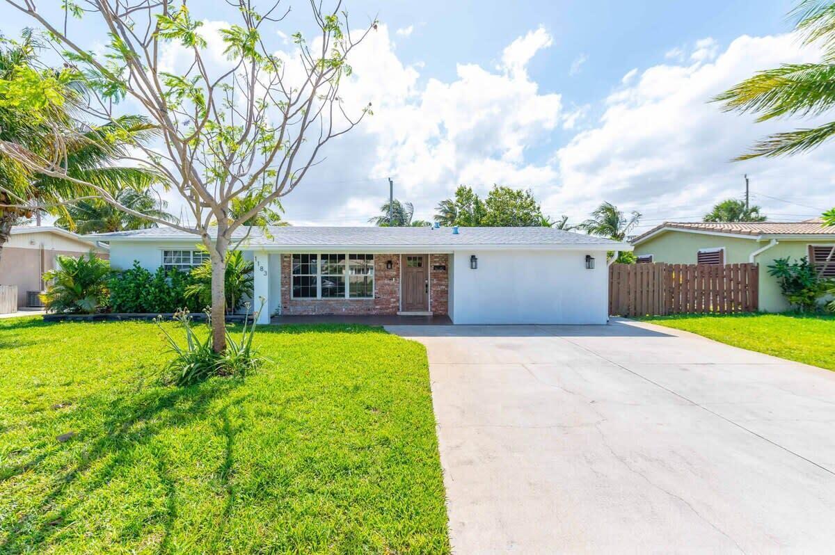 1183 SE 1st Way, Deerfield Beach FL 33441