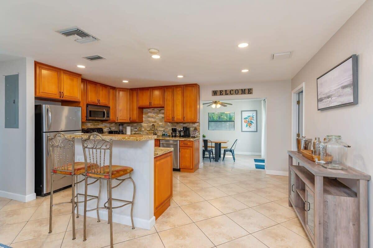 1183 SE 1st Way, Deerfield Beach FL 33441 photo 5