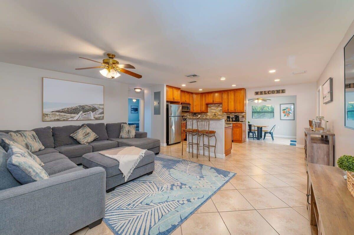 1183 SE 1st Way, Deerfield Beach FL 33441 photo 4