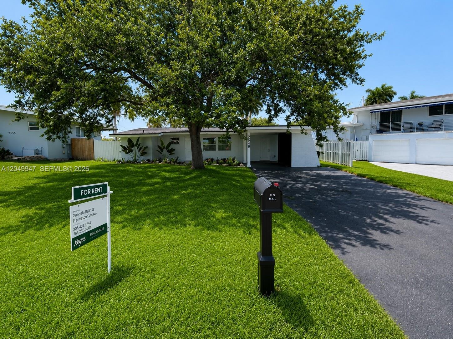 2649 Key Largo Ln, Fort Lauderdale FL 33312 photo 2