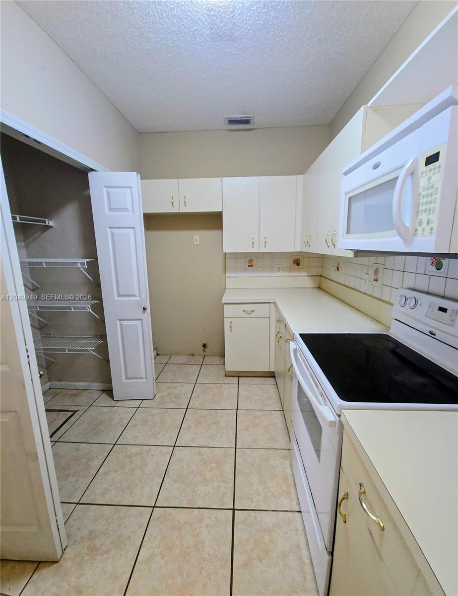 14236 SW 148th Ave, Miami FL 33196 photo 5