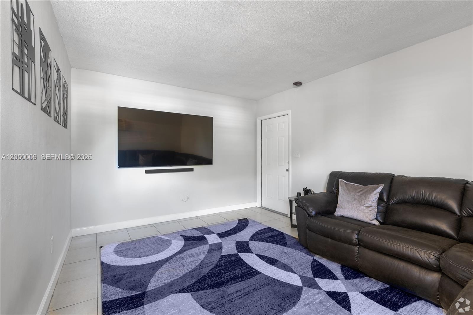 5755 NW 7th Ave # 9, Miami FL 33127 photo 3