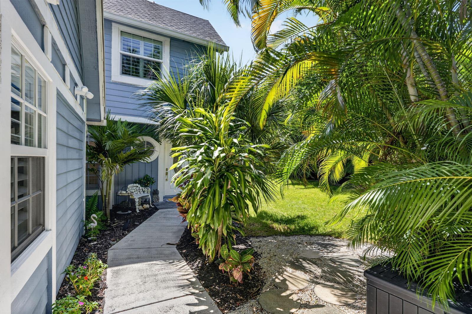 121 Ocean Dunes Circle, Jupiter FL 33477 photo 3
