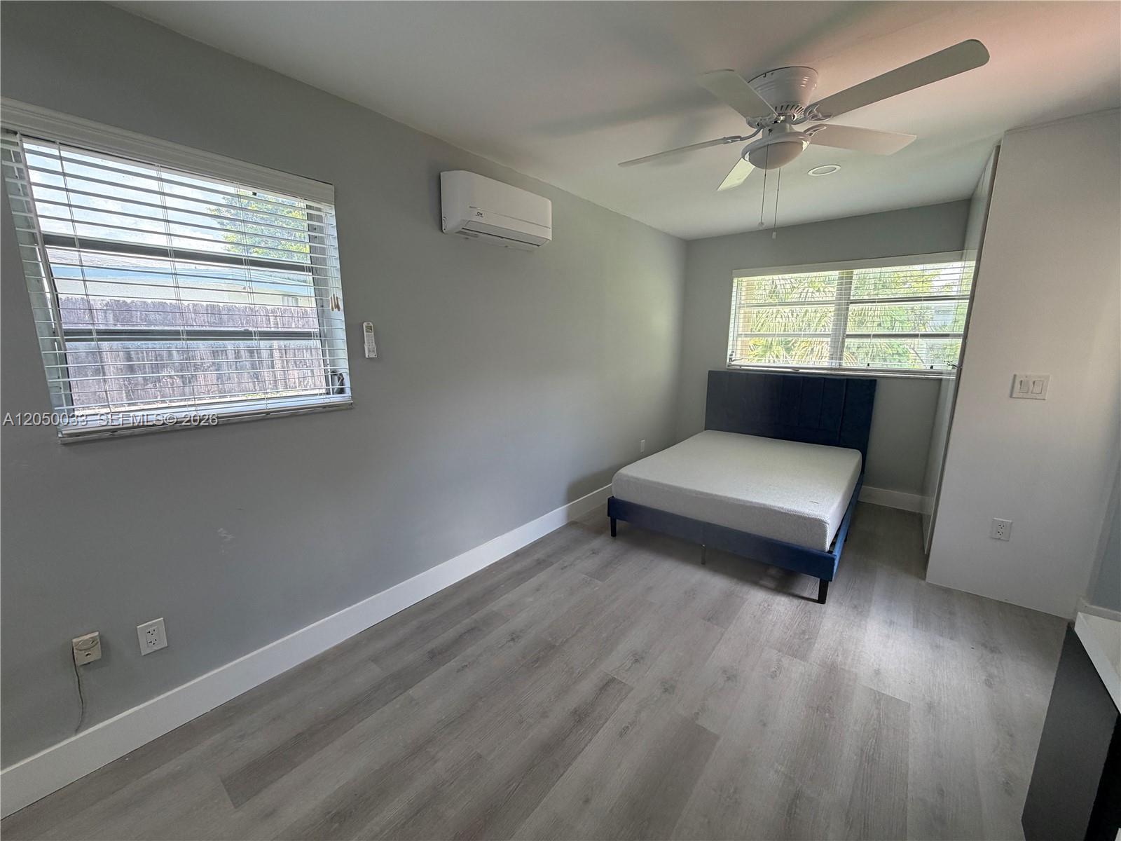 7889 NW 174th St, Hialeah FL 33015