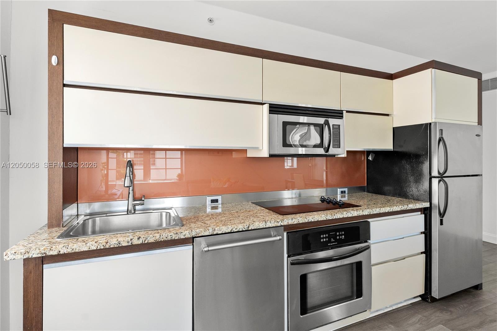 435 21st St # 318, Miami Beach FL 33139 photo 4