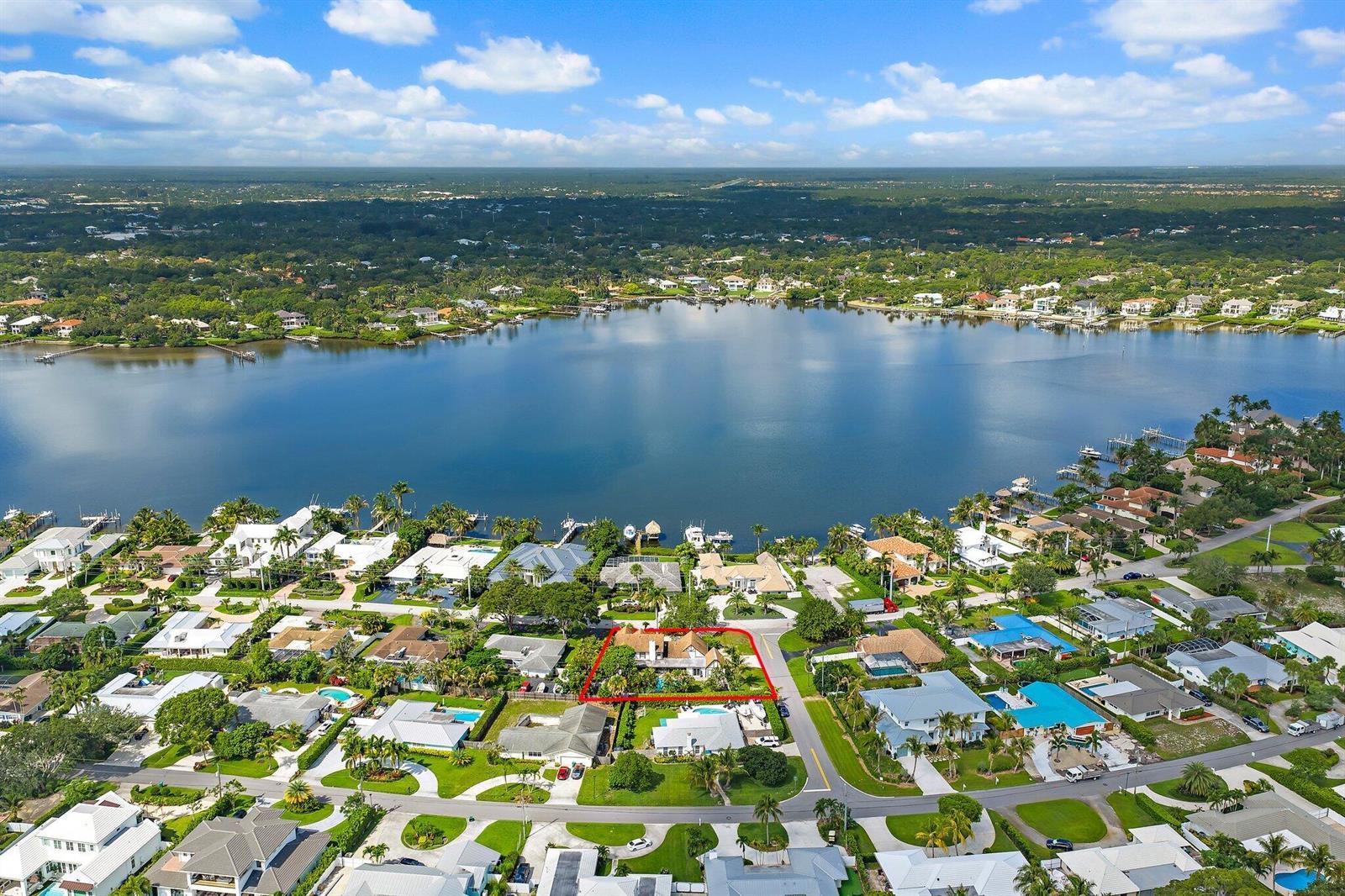 88 River Drive, Tequesta FL 33469 photo 2