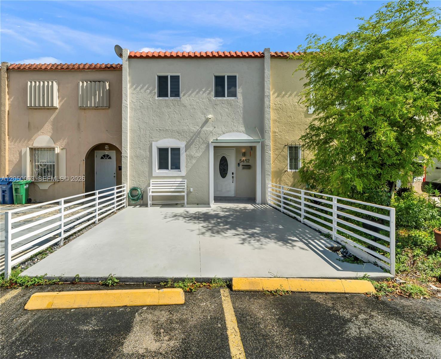 5452 NW 169th Ter, Miami Gardens FL 33055