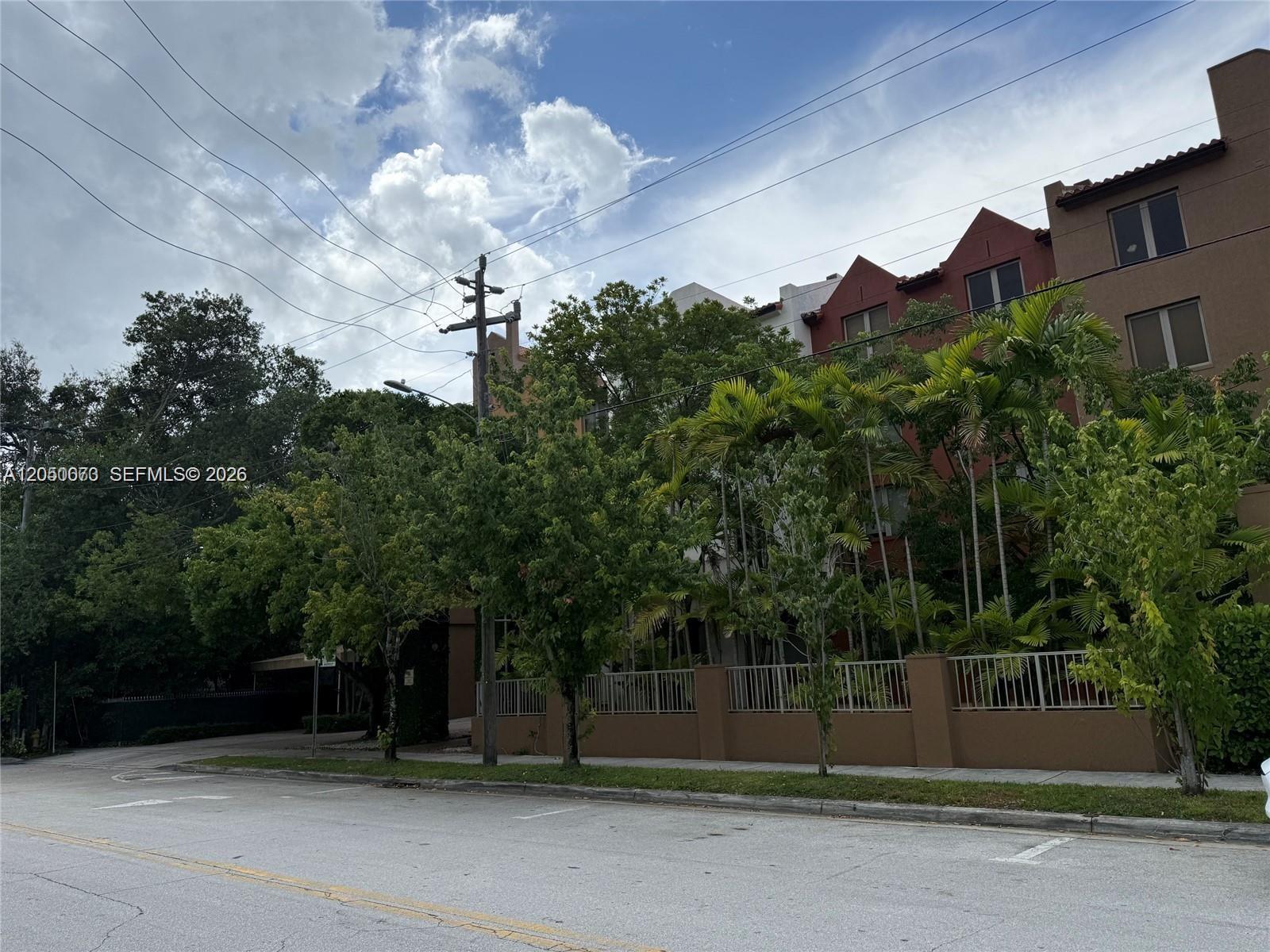2630 SW 28th St # 34, Miami FL 33133
