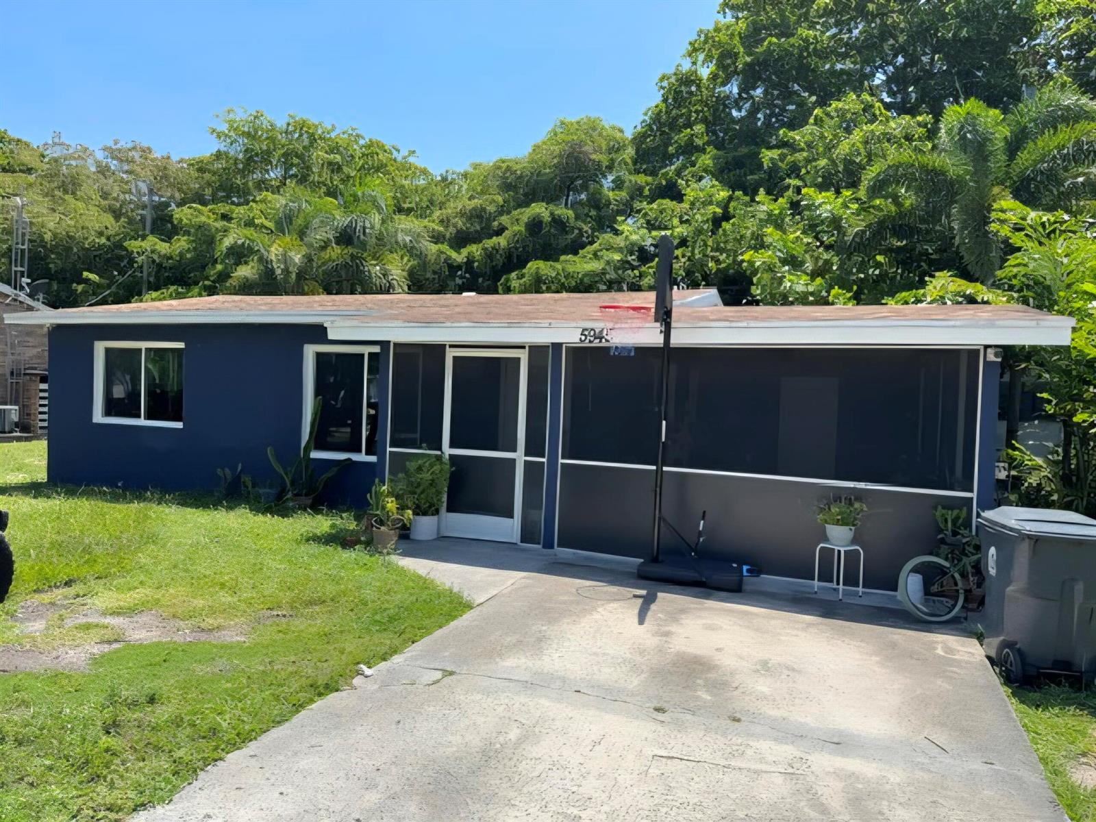 5945 Morrison Avenue, Lake Worth FL 33463 photo 2