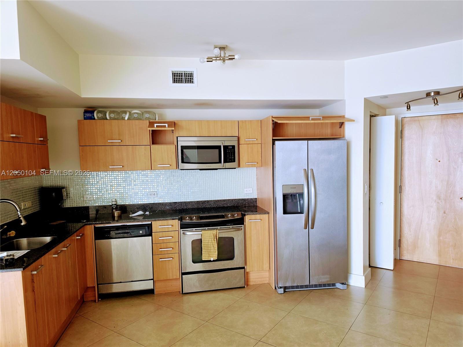350 S Miami Ave # 3201, Miami FL 33130 photo 3