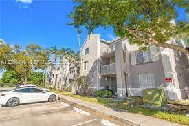 11185 SW 6th St # 201, Pembroke Pines FL 33025