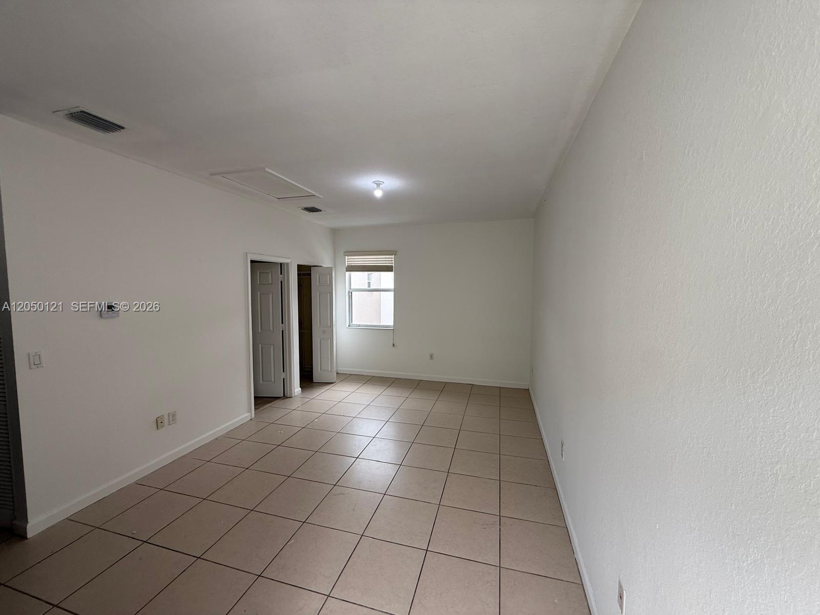 17021 SW 96th St, Miami FL 33196 photo 2