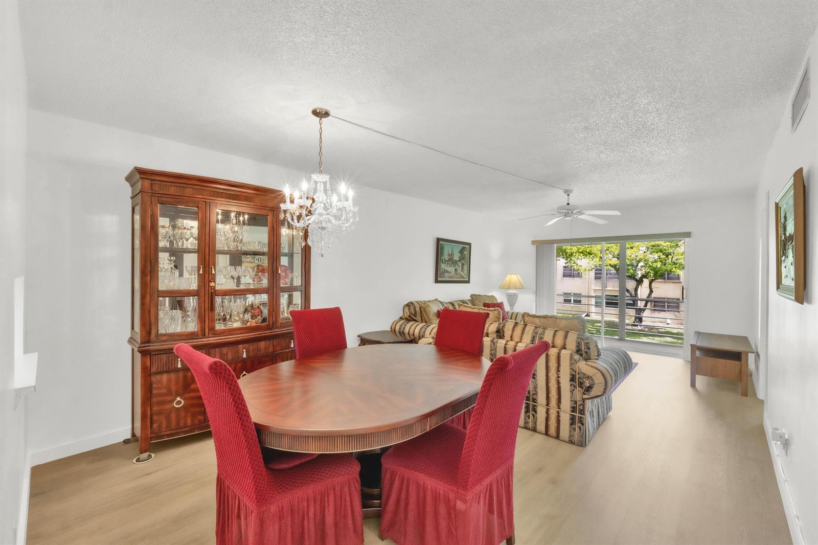 301 Cambridge Road # 202, Hollywood FL 33024