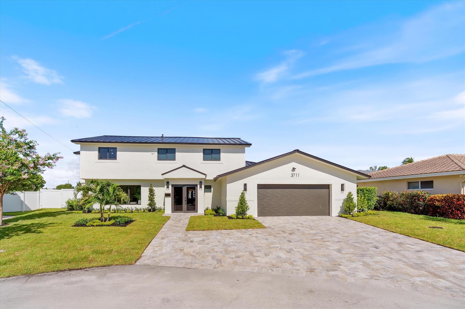 3711 NE 27th Avenue, Lighthouse Point FL 33064