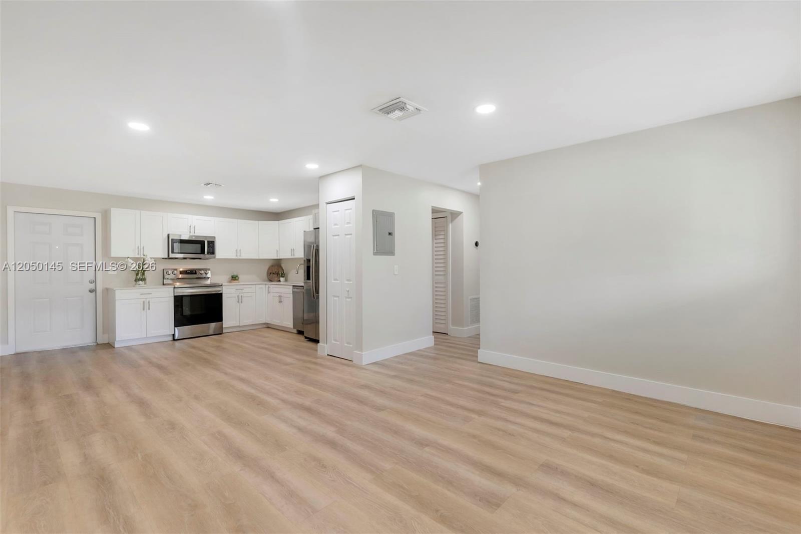 702 NW 18th St # 2, Fort Lauderdale FL 33311 photo 5
