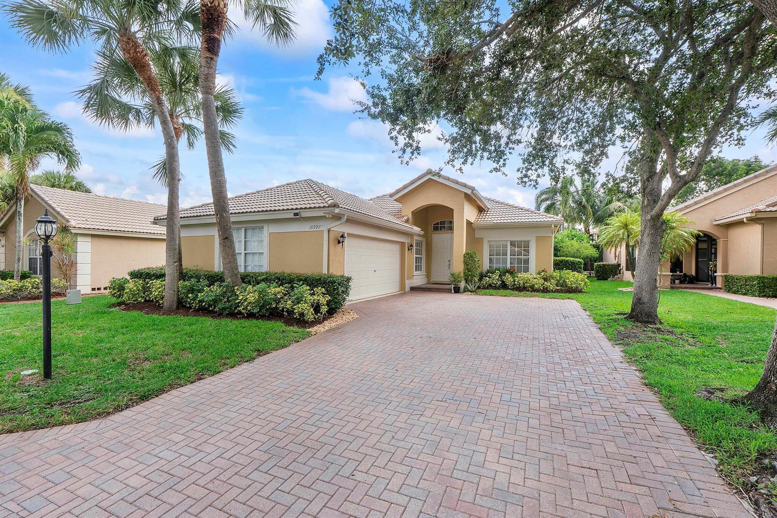 10997 NW 61st Court, Parkland FL 33076 photo 2