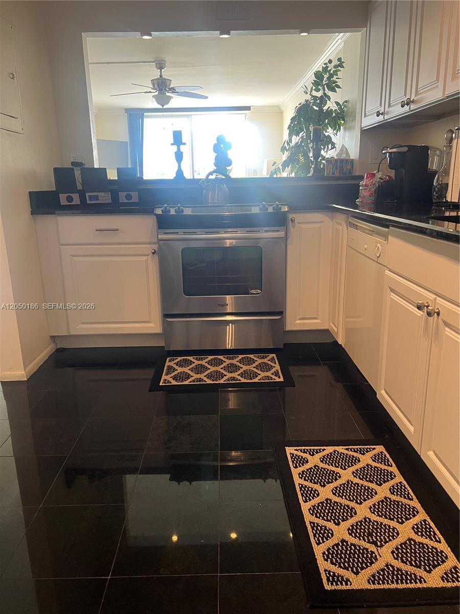 1465 NE 123rd St # 502, North Miami FL 33161 photo 4