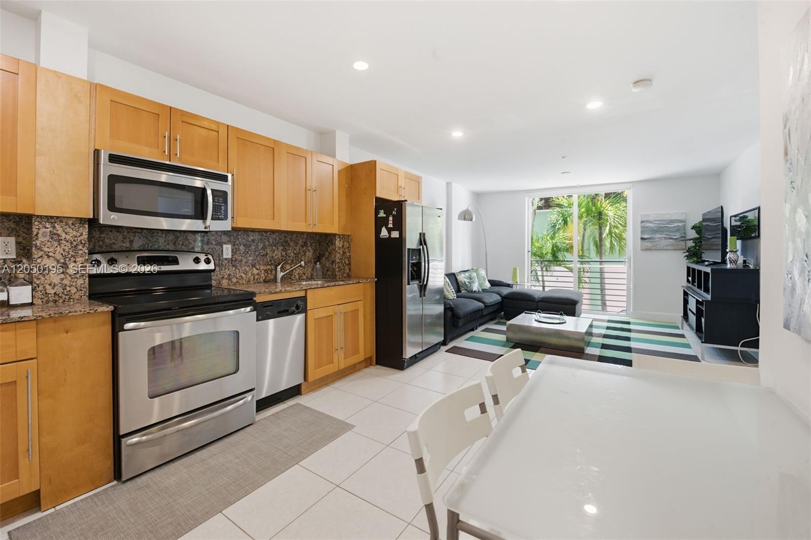 945 Michigan Ave # 3, Miami Beach FL 33139 photo 4