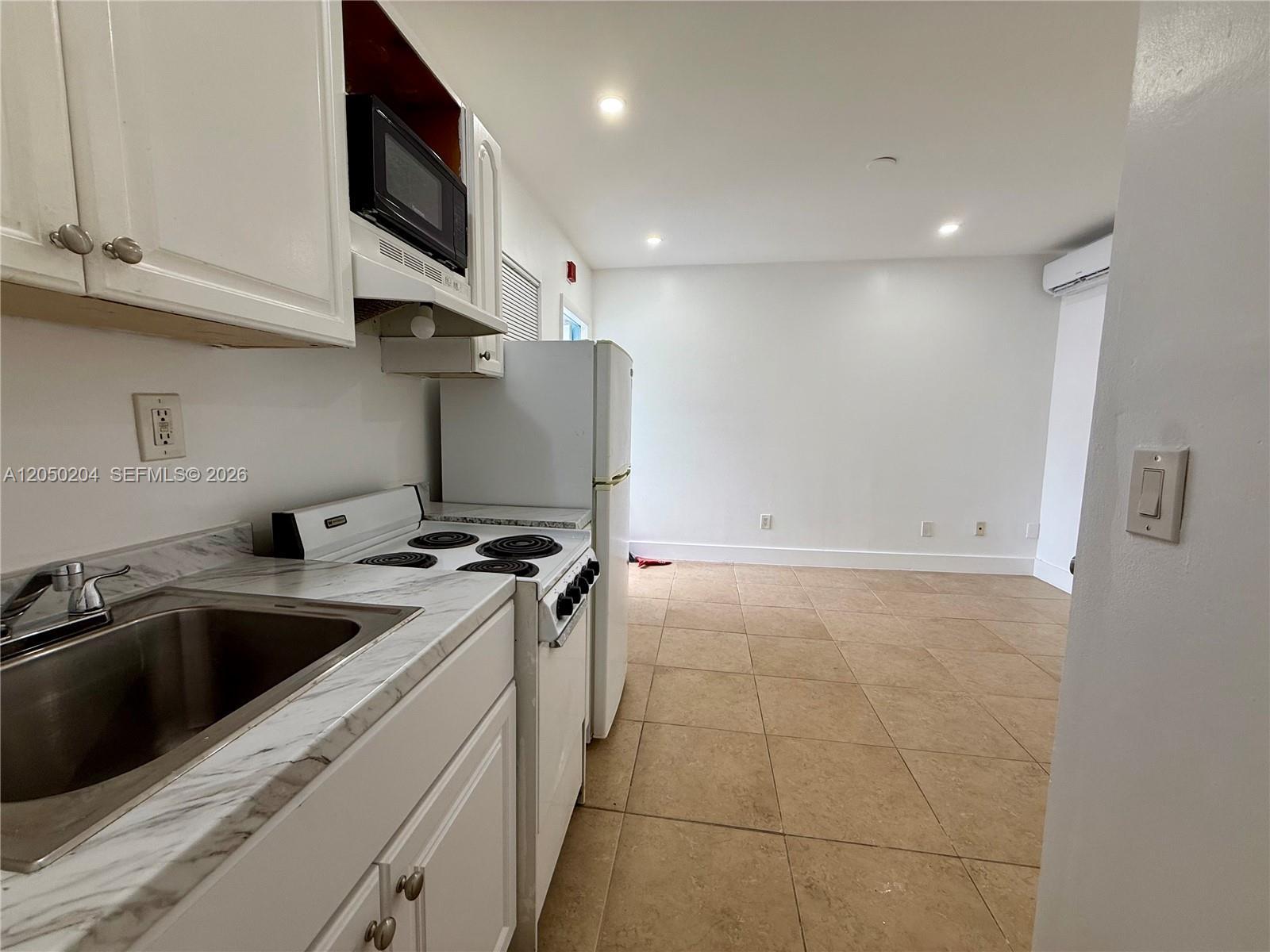 427 NE 62nd St # 14, Miami FL 33138 photo 4