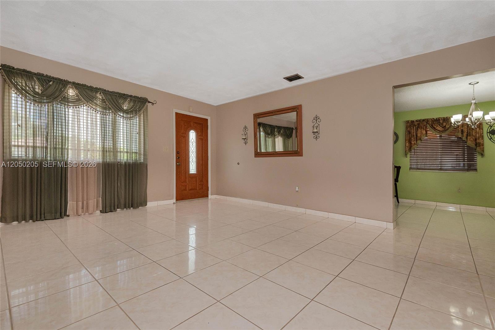 271 E 17th St, Hialeah FL 33010 photo 2