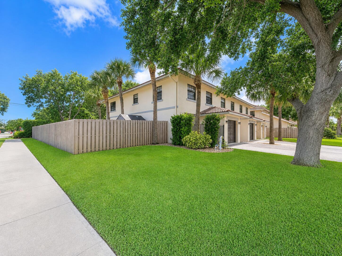 248 Avenue L, Delray Beach FL 33483 photo 3