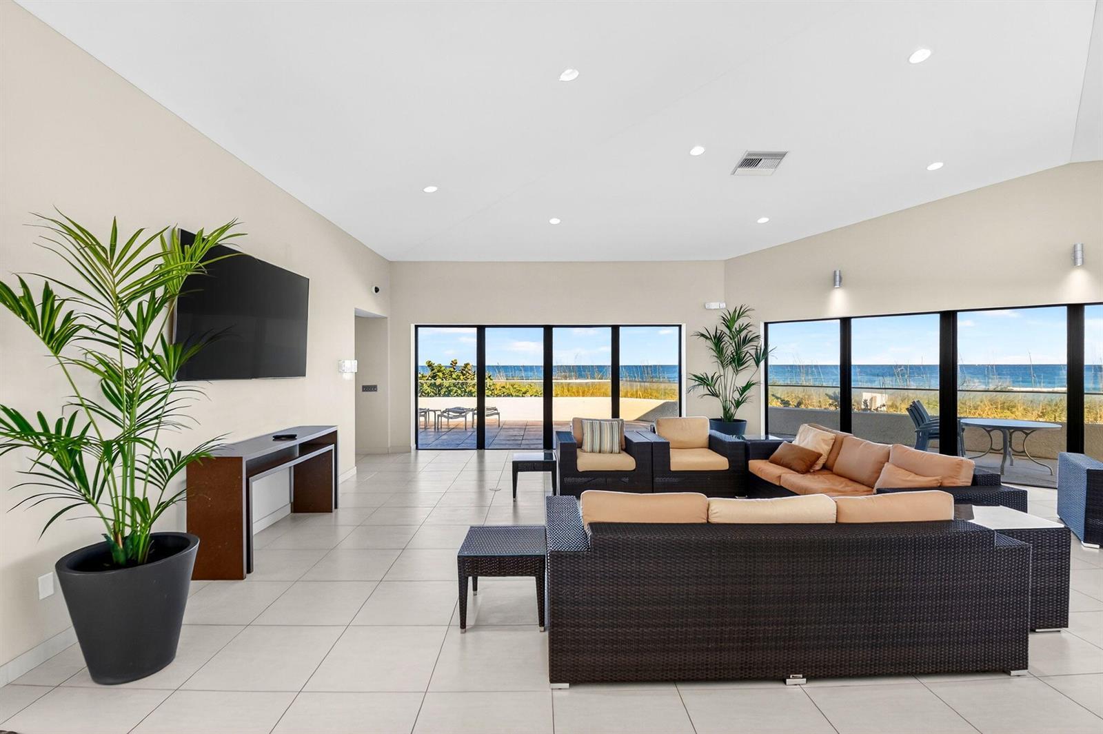 5540 N Ocean Drive # 1c, Singer Island FL 33404 photo 5