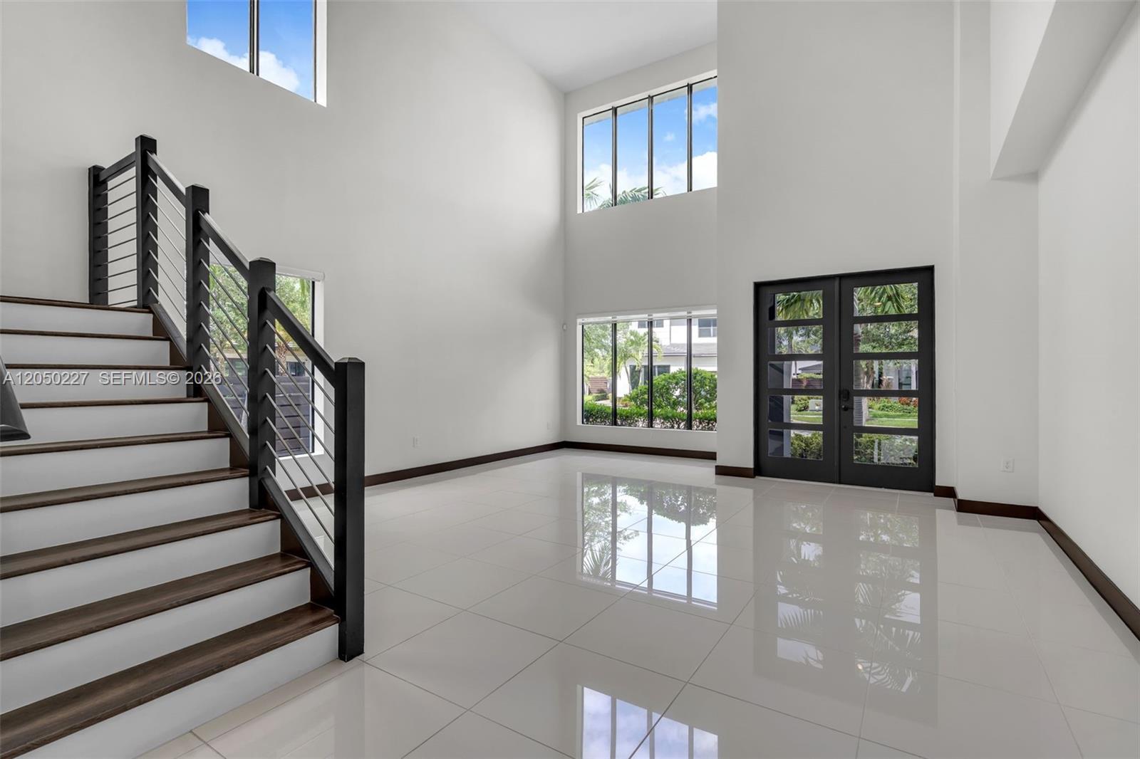 15455 NW 88th Ct, Miami Lakes FL 33018 photo 4