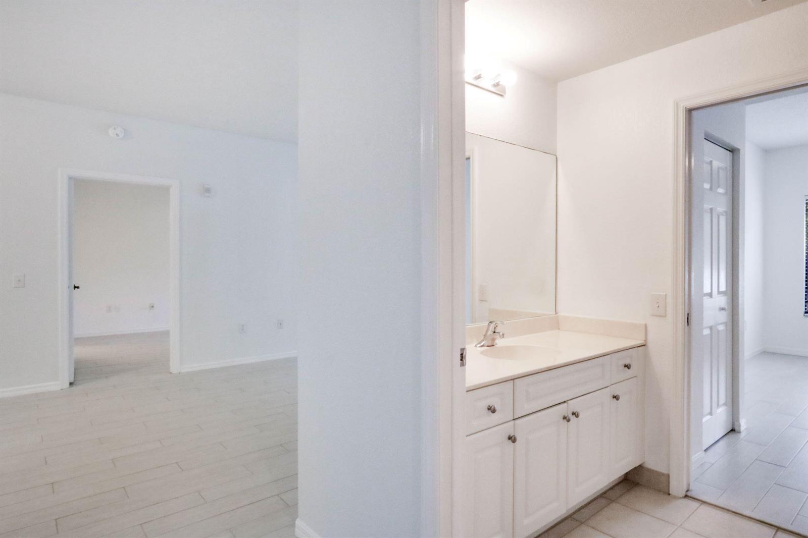 2916 Tuscany Court # 106, Palm Beach Gardens FL 33410 photo 4