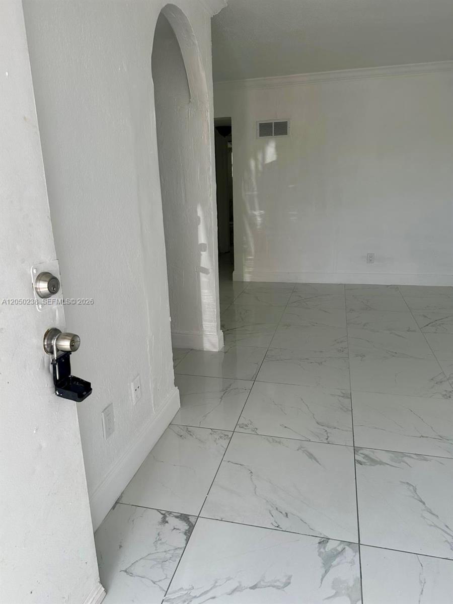 7101 SW 89th Ct # 104, Miami FL 33173 photo 4