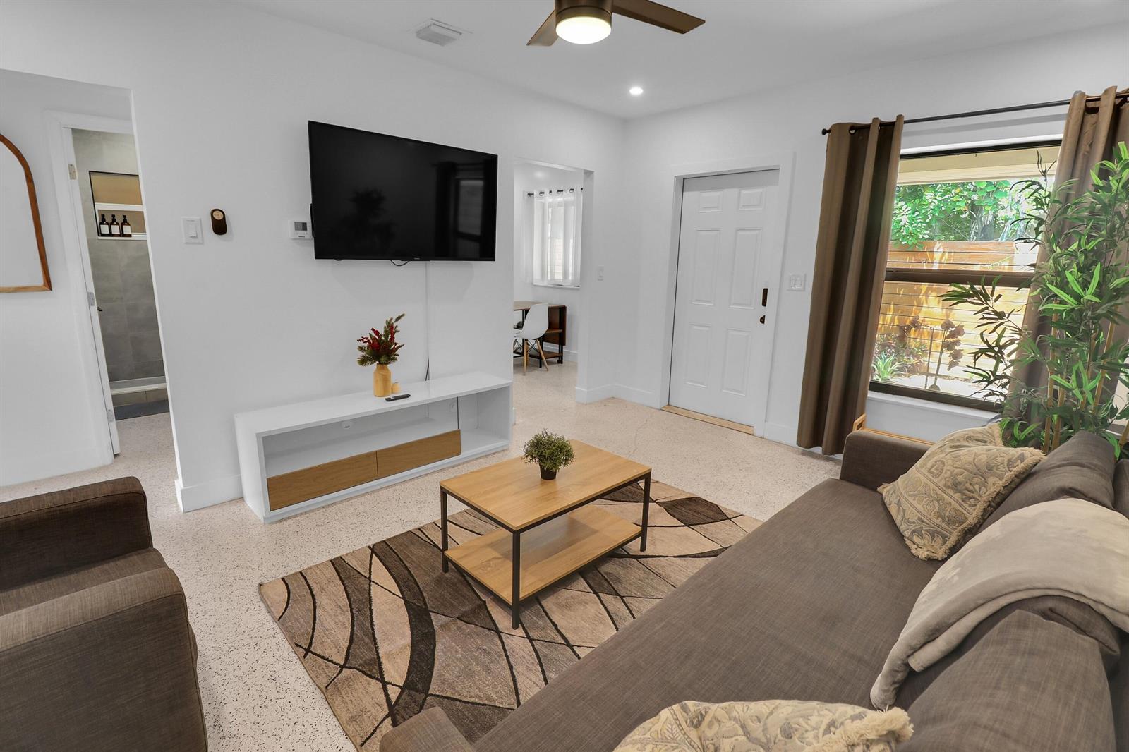 210 SW 11th Street # 1, Fort Lauderdale FL 33315