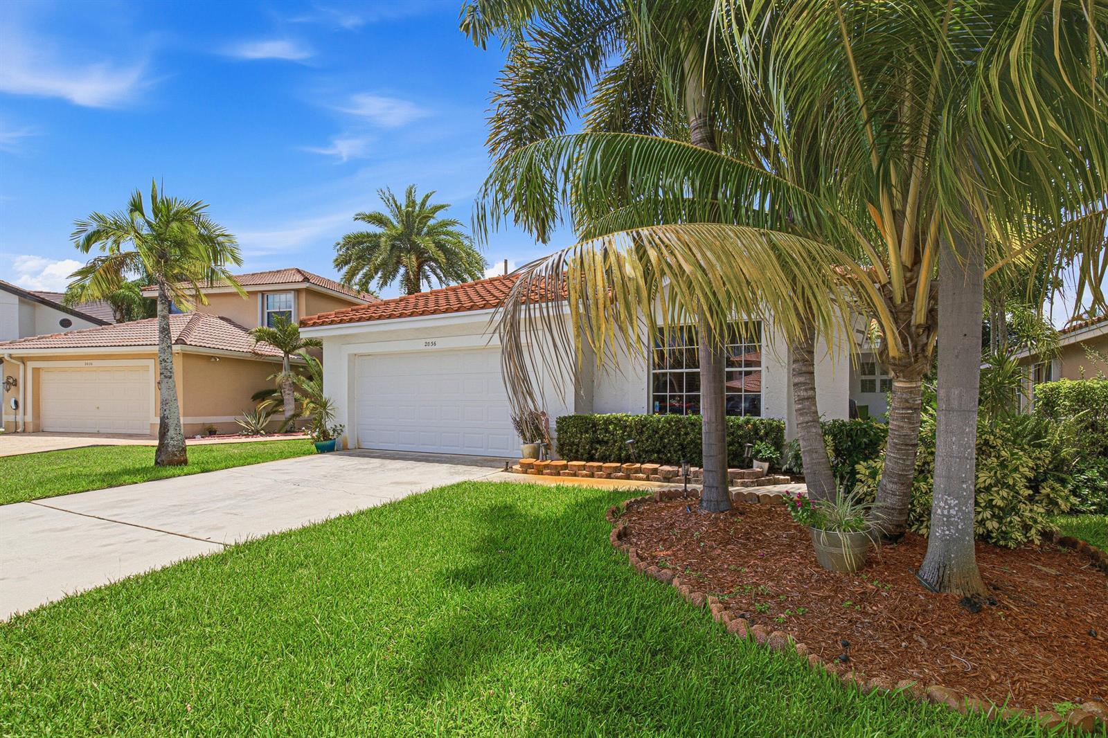 2036 NW 183rd Circle, Pembroke Pines FL 33029 photo 2